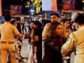 Palghar Maharashtra Viral Video: नशे में लड़कियों ने तोड़ी सारी हदें, पुलिसकर्मी को सुनाई गंदी-गंदी गालियां, पुलिस ने किया गिरफ्तार - Hindi News | Palghar Maharashtra viral video three girls Vasai court 1-day police custody | Latest crime News at Lokmatnews.in