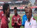 IND vs WI: काली पट्टी बांधकर मैच खेलने उतरी वेस्टइंडीज की टीम, जानिए वजह - Hindi News | India vs West Indies: WEST Indies players to wear black armband in today match | Latest cricket News at Lokmatnews.in