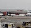 बम विस्फोट की धमकी के बाद एयर इंडिया का विमान ब्रिटेन में उतरा - Hindi News | Bomb scare on Air India flight turns out to be hoax | Latest world News at Lokmatnews.in