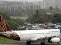 Airline Vistara: इस कंपनी ने दी 2500 कर्मचारियों को खुशखबरी,  पायलट, चालक दल का वेतन आठ प्रतिशत तक बढ़ेगा - Hindi News | Airline Vistara hikes salaries pilots, cabin crew by 8% amid Gulf threat Air India Vistara joint venture Singapore Airlines around 2500 | Latest business News at Lokmatnews.in