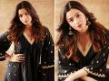 Alia Bhatt Pics: कपाळावर टिकली, कानात झुमके.... काळ्या रंगाच्या ड्रेसमध्ये आलिया भटनं चाहत्यांना लावलं याड - Marathi News | Alia Bhatt look beautiful in a black suit fans went crazy seeing her beauty | Latest filmy Photos at Lokmat.com