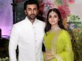 रणबीर कपूर - अलिया भट्ट ने की शादी! सोशल मीडिया पर तसवीरें हुई वायरल - Hindi News | Alia Bhatt and Ranbir Kapoor's wedding picture goes viral | Latest bollywood News at Lokmatnews.in