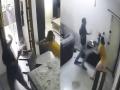 देखें CCTV वीडियो: साल भर से स्कूल प्रिंसिपल की पत्नी करती थी बेरहमी से पिटाई, पति ने जब कोर्ट से मांगी सुरक्षा तो.... - Hindi News | viral CCTV video year school principal wife used to beat up mercilessly when husband sought protection from court alwar rajasthan case | Latest crime News at Lokmatnews.in