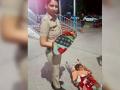 Woman Delivers Baby Ambala Station: महिला ने स्टेशन पर ही बच्ची को दिया जन्म, पति के साथ जम्मू से यूपी जा रही थी, वीडियो - Hindi News | watch Woman Delivers Baby at Ambala Station Woman gives birth to baby girl at station, was travelling from Jammu to UP with husband, video | Latest weird News at Lokmatnews.in