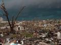 अमेरिका में जबरदस्त बवंडर ने मचाई तबाही, केंटकी के गवर्नर ने कहा- कम से कम 50 लोगों की मौत की आशंका - Hindi News | Great tornado in America; Kentucky governor fears many dead | Latest world News at Lokmatnews.in