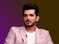 नए साल पर अर्जुन बिजलानी के घर मातम, ससुर राकेश स्वामी का निधन - Hindi News | Arjun-Bijlani-father-in-law-death-news-2026 | Latest bollywood News at Lokmatnews.in