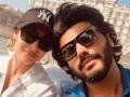 अर्जुन कपूर ने मलाइका संग शेयर की फोटो, लिखा 'बेबी' मलाइका - Hindi News | Arjun Kapoor Share picture with Malaika Arora says Babys day out | Latest bollywood Photos at Lokmatnews.in