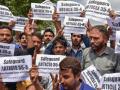 जम्मू कश्मीर: जानें क्या है आर्टिकल 35A जिसे रद्द करने की हो रही है चर्चा - Hindi News | jammu and kashmir what is article 35a | Latest india News at Lokmatnews.in