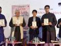 आर्यमन की कविताओं में छिपा है जिंदगी का फलसफा - जावेद अख्तर - Hindi News | Aryaman's poems are funda of life - Javed Akhtar | Latest india News at Lokmatnews.in