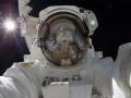 NASA दे रहा है आपको एस्ट्रोनॉट बनने का मौक, करना होगा बस ये - Hindi News | NASA Launch new space selfie app take selfi with into the helmet of an astronaut suit | Latest technology News at Lokmatnews.in