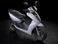 Ather 450 इलेक्ट्रिक स्कूटर भारत में लॉन्च, कीमत 1.24 लाख रुपये - Hindi News | Ather 450 Electric Scooter Launched; Priced At ₹ 1.24 Lakh | Latest automobile News at Lokmatnews.in
