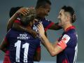 ISL 2018: कोलकाता की आज आखिरी जंग, जीत के साथ सफर खत्म करने की होगी कोशिश - Hindi News | indian super league 2018 atk to play last league match vs northeast united match preview | Latest football News at Lokmatnews.in