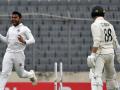 BAN vs NZ, 2nd Test: बांग्लादेश 172 पर आउट, पहले दिन गिरे 15 विकेट, 55 पर 5 विकेट गंवाकर मुश्किल में न्यूजीलैंड, जानें अपडेट - Hindi News | BAN vs NZ, 2nd Test 15 wickets on Day 1 BAN all out 172 nz 55 runs 5 wickets New Zealand trail by 117 runs Bangladesh in charge despite bizarre Mushfiqur dismissal on Day 1 | Latest cricket News at Lokmatnews.in