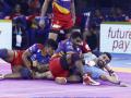 Pro Kabaddi 2019: बंगाल वॉरियर्स की टीम ने दर्ज की सबसे बड़ी जीत, यूपी योद्धा को 48-17 से हराया - Hindi News | Pro Kabaddi 2019: Bengal Warriors beats UP Yoddha by 48-17 in 7th Match of Pro Kabaddi Season 7 | Latest kabaddi News at Lokmatnews.in