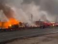 Bhankrota Fire Accident: आग में 40 गाड़ियां जलीं, 7 जिंदा जले?, आईसीयू में 24-25 लोग भर्ती, केमिकल से भरे ट्रक से टक्कर, देखें मंजर - Hindi News | Bhankrota Fire Accident live DPS School chemical-laden truck collided fire 40 vehicles burned blaze 7 people lost lives 24-25 people ICU see pics | Latest india Photos at Lokmatnews.in