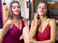 डीप नेक ड्रेस में मोनालिसा ने शेयर की तस्वीरें, कातिलाना अंदाज में दिए पोज, देखें फोटोज - Hindi News | Bhojpuri actress Monalisa shared Stunning Photos in Deep Neck Dress | Latest television Photos at Lokmatnews.in
