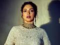 Bhumi Pednekar: भूमी पेडणेकरच्या साडीतल्या हटक्या ब्लाउजनं वेधलं सर्वांच लक्ष, दिसली हॉट - Marathi News | Bhumi Pednekar wearing revealing blouse with saree raised the internet mercury see photos | Latest filmy Photos at Lokmat.com
