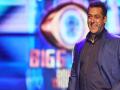 इस बार Salman Khan के इशारों पर चलेंगे 'बिग बॉस' सेलेब्रिटीज, मिली है यह सुपर पावर - Hindi News | Big Boss Got new twist and lady BigBoss ? | Latest television Videos at Lokmatnews.in
