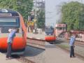 VIDEO: पटरी पर गुटखा थूकने गया शख्स, पीछे से आग रही वंदे भारत; पल भर में गई जान - Hindi News | viral video Man spits gutkha on track Vande Bharat train fires from behind dies in seconds | Latest weird News at Lokmatnews.in