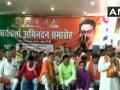 Video: बीजेपी विधायक के विवादित बोल, 'सरकारी कर्मचारी हमारे कार्यकर्ताओं का सम्‍मान ना करे तो उन्हें जूते से मारिए' - Hindi News | BJP MLA Lalitpur Ramratan Kushwaha says If govt employees don't respect workers, then take off your shoes and hit | Latest weird News at Lokmatnews.in