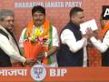 Arjun Singh joins BJP: तृणमूल कांग्रेस को बड़ा झटका, दो सांसद भाजपा में शामिल, सुवेंदु अधिकारी के भाई भी बीजेपी में, टीएमसी पर कई गंभीर आरोप - Hindi News | TMC MPs Arjun Singh and Dibyendu Adhikari join BJP in Delhi Dibyendu Adhikari is brother of West Bengal LoP Suvendu Adhikari | Latest india News at Lokmatnews.in