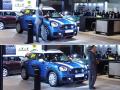 Auto Expo 2018: BMW ने अपनी नई कार Mini Countryman से उठाया पर्दा, देखें तस्वीरें - Hindi News | auto expo event 2018 BMW unveiled mini countryman in india, see pics | Latest automobile Photos at Lokmatnews.in