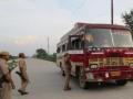‘हेलमेट’ नहीं पहनने पर बस चालक का कटा चालान - Hindi News | Noida bus driver challaned for not wearing helmet | Latest automobile News at Lokmatnews.in
