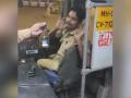 Mumbai Bus Driver: ड्यूटी के समय शराब के साथ पकड़ा गया ड्राइवर, कुर्ला दुर्घटना के कुछ दिनों बाद वीडियो वायरल - Hindi News | Mumbai Bus Driver caught with liquor while on duty video goes viral few days after Kurla accident | Latest crime News at Lokmatnews.in