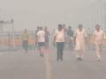 Delhi AQI: दिवाली के दो दिन बाद भी दिल्ली में घना स्मॉग, जहरीली हवा बनी आफत; टूटा पिछले 4 सालों का रिकॉर्ड - Hindi News | Delhi AQI Two days after Diwali Delhi remains engulfed in dense smog toxic air disaster record set four years ago broken | Latest india News at Lokmatnews.in