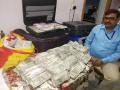 पटना में गिरफ्तार घूसखोर इंजीनियर के करोड़ों की संपत्ति का हुआ खुलासा, अधिकारी नोट गिनते-गिनते थक गए - Hindi News | PWD corrupt engineer exposed by vigilance officers | Latest crime News at Lokmatnews.in