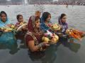Chhath Puja 2019: क्यों मनाते हैं छठ, क्या है छठी मईया की कहानी, एक बार में जानें सब कुछ - Hindi News | Chhath Puja 2019: Why this festival is celebrated what is story of Chhathi Maiya, here is everything | Latest spirituality News at Lokmatnews.in