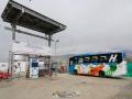 लेह में देश की पहली हाइड्रोजन बस सेवा शुरू - Hindi News | Country's first hydrogen bus service started in Leh | Latest india News at Lokmatnews.in