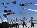 Air Force Day: वायुसेना दिवस पर हिंडन से तेजस, सुखोई जेट, मिराज-2000 और अपाचे हेलीकॉप्टर ने भरी हुंकार, देखें तस्वीरें - Hindi News | Air Force Day: Tejas, Sukhoi Jet, Mirage-2000, and Apache helicopter filled with Hindon on Air Force Day see latest pics | Latest india Photos at Lokmatnews.in