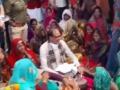 महिलाओं की चौकड़ी में टिमकी बजाते नजर आए MP सीएम शिवराज सिंह चौहान, वीडियो देख लोगों ने सुनाई खरीखोटी - Hindi News | madhya pradesh cm shivraj singh chouhan interacts with women plays local musical instruments | Latest india News at Lokmatnews.in