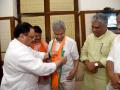 विदेश मंत्री एस जयशंकर ने संसद भवन में ली बीजेपी की सदस्यता, कार्यकारी अध्यक्ष जेपी नड्डा रहे मौजूद - Hindi News | External Affairs Minister Subrahmanyam Jaishankar formally joined BJP today in presence of Working President J.P. Nadda | Latest india News at Lokmatnews.in