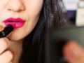 दिन में मेकअप करते समय इन 7 गलतियों को करने से बचें - Hindi News | Makeup Tips avoid these 7 mistakes in day makeup | Latest fashion-beauty News at Lokmatnews.in