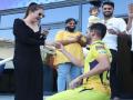 IPL 2021: CSK के इस खिलाड़ी ने भरे स्टेडियम में गर्लफ्रेंड को किया प्रोपोज, पहना दी सगाई की अंगूठी - Hindi News | IPL 2021 Deepak Chahar proposes girlfriend after CSK vs PBKS match watch video | Latest cricket News at Lokmatnews.in