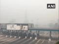 Delhi NCR Pollution: दिल्ली पर प्रदूषण का कहर जारी, हवा की गुणवत्ता गंभीर श्रेणी में बरकरार, सांस लेना दूभर - Hindi News | Delhi NCR Pollution: air quality remains severe, as thick smog stiffening its choke | Latest india News at Lokmatnews.in