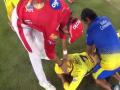 IPL, KXIP Vs CSK: धोनी मैच के बीच ले रहे थे मसाज, युवराज ने ऐेसे की उनके साथ मस्ती! - Hindi News | ipl 2018 kxip vs csk ms dhoni and yuvraj singh bromance video at mohali goes viral | Latest cricket News at Lokmatnews.in