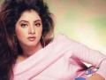 Divya Bharti Death Mystery: मरने के बाद भी अपने होने का एहसास कराती रहीं दिव्या भारती! - Hindi News | Divya Bharti Death Mystery and interesting stories about her | Latest bollywood News at Lokmatnews.in