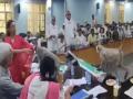 WATCH: डीएम साहिबा कर रही थीं किसानों की मीटिंग, तभी आया लंगूर और उनकी कुर्सी पर कर लिया कब्जा, वीडियो वायरल - Hindi News | The DM was holding a meeting when a langur suddenly appeared and sat down on her chair WATCH | Latest weird News at Lokmatnews.in