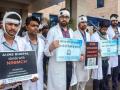 पश्चिम बंगाल के प्रदर्शनरत डॉक्टरों के समर्थन में 17 जून को राष्ट्रव्यापी हड़ताल करेगा आईएमए - Hindi News | IMA will strike nationwide on 17th June in support of the doctors performing West Bengal | Latest india News at Lokmatnews.in