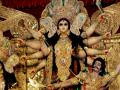 Durga Puja 2019: देवी दुर्गा ने 9 दिन चले युद्ध में कैसे किया महिषासुर का वध, क्या है पूरी कथा - Hindi News | Durga Puja 2019: Mahisasur vadh katha in navratri how devi durga killed Mahisasura | Latest spirituality News at Lokmatnews.in