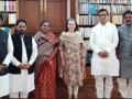 महाराष्ट्र कांग्रेस के नेता सोनिया गांधी से मिले, विधानसभा चुनाव और बाढ़ पर की चर्चा - Hindi News | Congress leaders from Maharashtra meet Interim Congress President, Sonia Gandhi in Delhi. | Latest india News at Lokmatnews.in