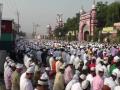 Eid-Ul-Fitr 2022: ईद 3 मई को, जामा मस्जिद बाजार में खरीदारी करते लोग, बाजार में चहल-पहल, देखें तस्वीरें - Hindi News | Eid-Ul-Fitr 2022 Delhi Jama Masjid market merriment people throng Eid shopping see pics | Latest spirituality Photos at Lokmatnews.in
