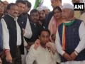 CAA Protest: सीएम कमलनाथ ने किया विरोध में पैदल मार्च, NPR और NRC पर उठाए सवाल - Hindi News | CAA Protest: CM Kamal Nath raised questions on foot march, NPR and NRC in protest | Latest india News at Lokmatnews.in