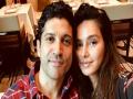 फरहान अख्तर ने शिबानी संग कर ली सगाई, इस महीने में लेंगे फेरे - Hindi News | farhan akhtar shibani dandekar got engaged now get set to tie the knot in april 2019 is it check out here | Latest bollywood News at Lokmatnews.in