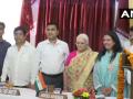 गोवा कैबिनेट का विस्तार, कांग्रेस के 3 बागी विधायकों सहित 4 नेताओं ने ली मंत्री पद की शपथ - Hindi News | goa cabinet Reshuffle 4 New Ministers Join Goa Cabinet, Including 3 Congress Defectors | Latest india News at Lokmatnews.in