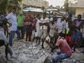 Haiti Earthquake: 1297 people dead, 5700 injured, thousands homeless  - Hindi News | Haiti Earthquake: 1297 people dead, 5700 injured, thousands homeless  | Latest international Photos at Lokmattimes.com