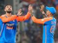 Hardik Pandya-Varun Chakaravarthy IND vs SA, 3rd T20I: 48 गेंद, 3 विकेट और 104 रन, हार्दिक और वरुण पर चौके और छक्के की बारिश? - Hindi News | Hardik Pandya-Varun Chakaravarthy IND vs SA, 3rd T20I 48 balls, 3 wickets and 104 runs rain fours and sixes on Hardik and Varun | Latest cricket News at Lokmatnews.in